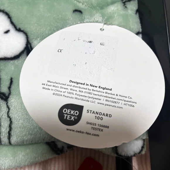 PEANUTS~Snoopy & Woodstock~ST. PATRICK’S ~XTRA LONG Throw~60”X 70”~NEW~ - Picture 5 of 5